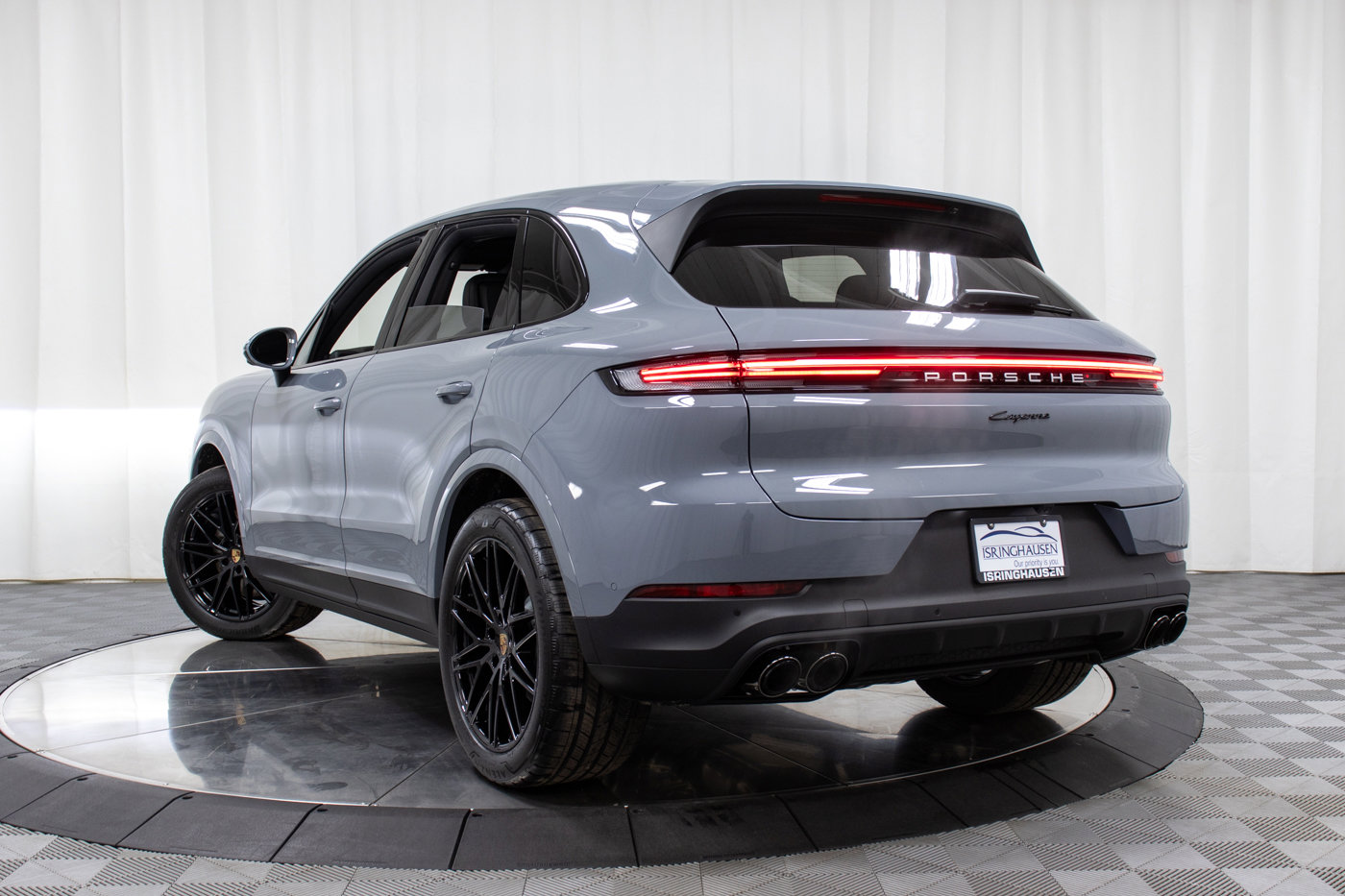 New 2025 Porsche Cayenne image 30