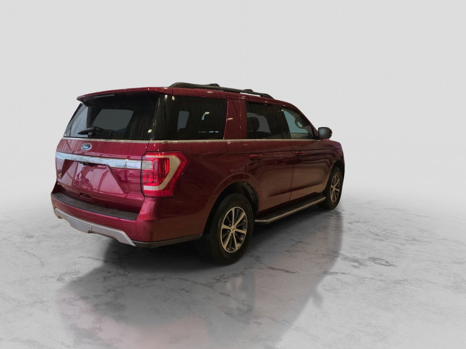 Used 2019 Ford Expedition XLT w/ Equipment Group 202A image 8