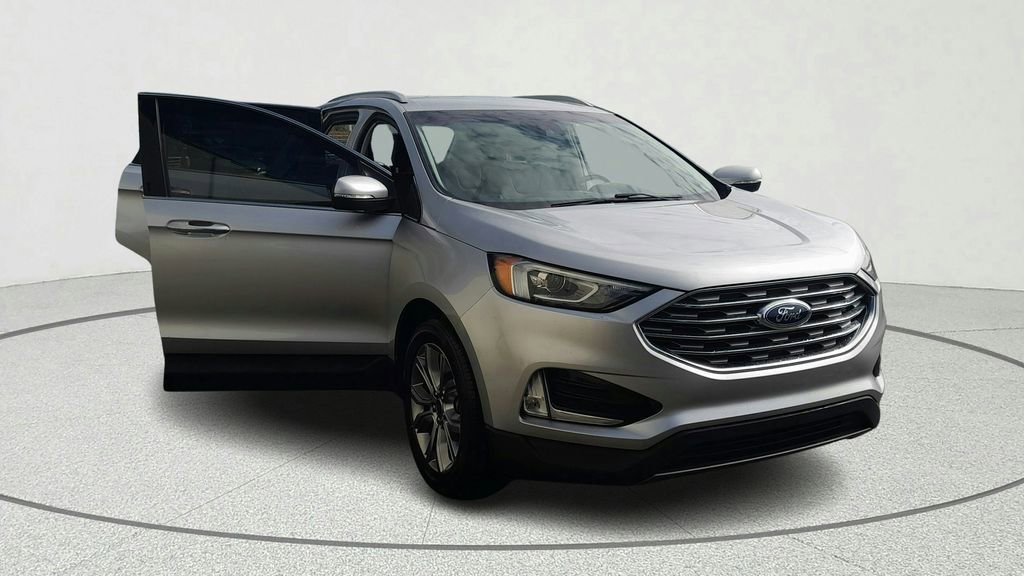 Used 2019 Ford Edge Titanium w/ Cargo Accessory Package FWD image 8