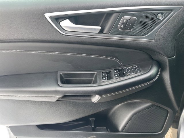 Used 2024 Ford Edge Titanium image 18