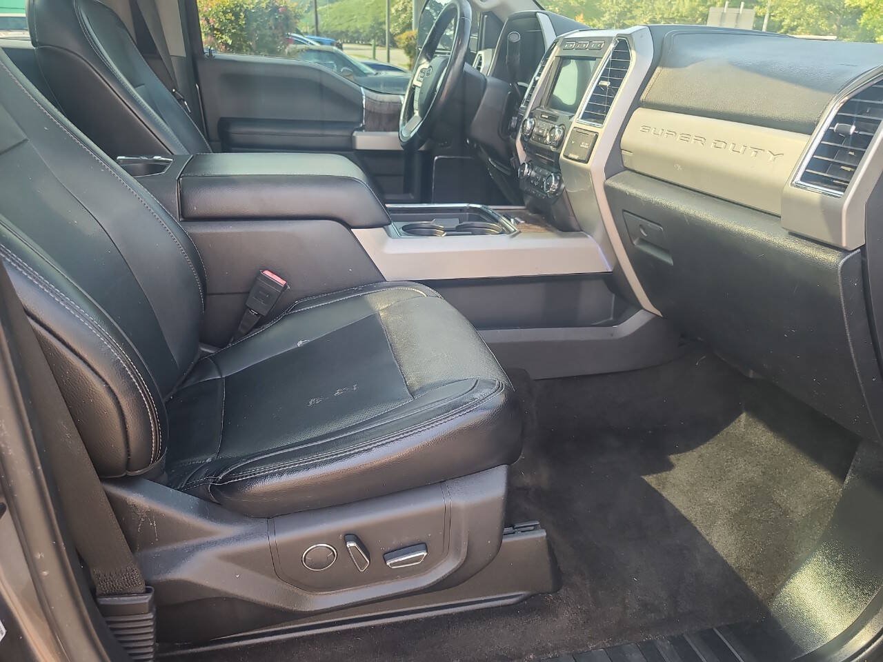 Used 2018 Ford F350 Lariat w/ Lariat Ultimate Package AWD/4WD image 33