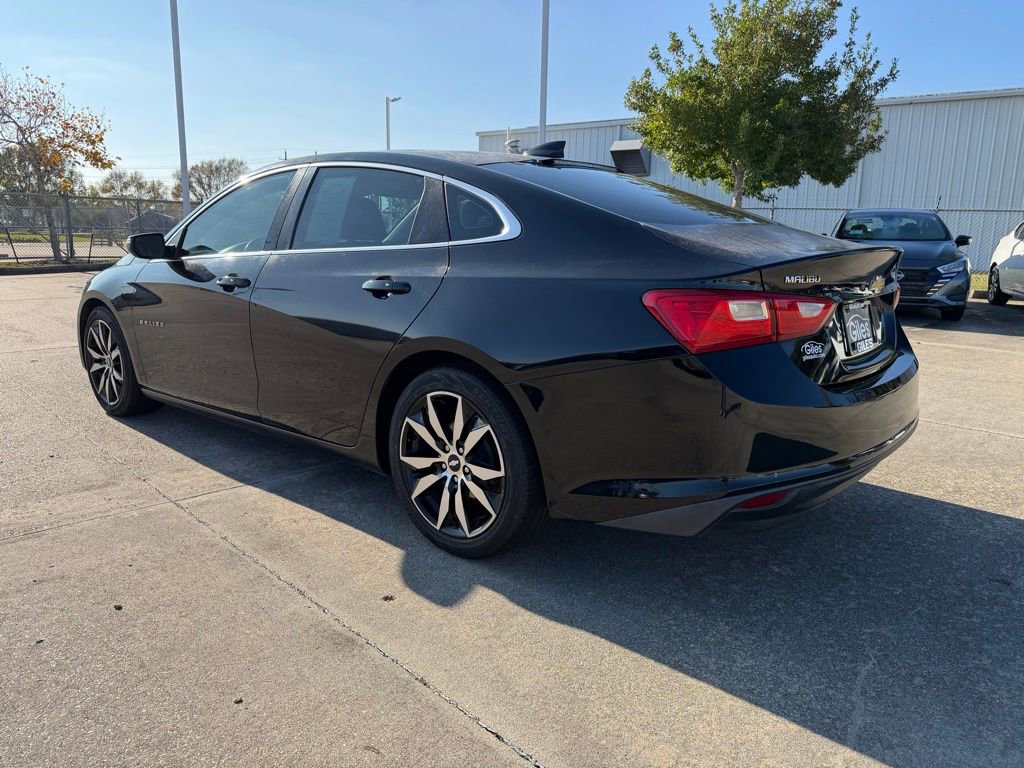 Used 2016 Chevrolet Malibu LT w/ Leather Package image 3