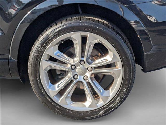 Used 2018 Audi Q3 2.0T Premium w/ Convenience Package image 27