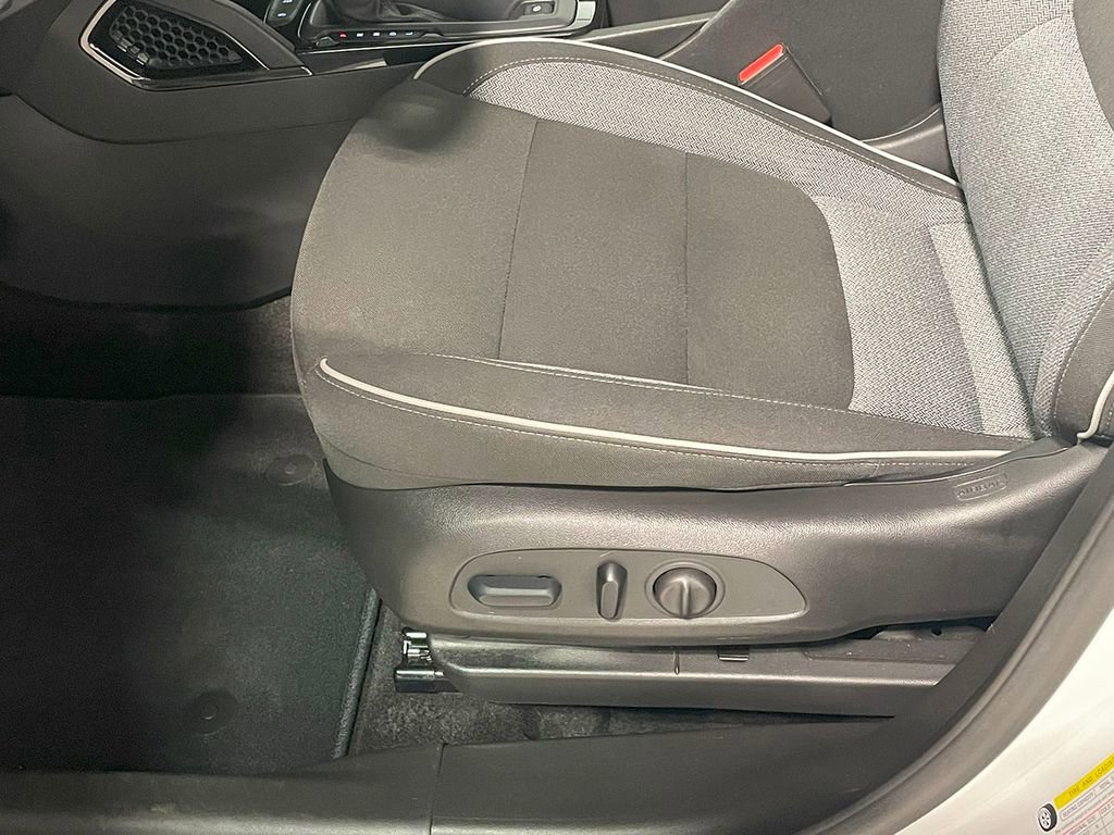 Used 2023 Chevrolet TrailBlazer LT image 24