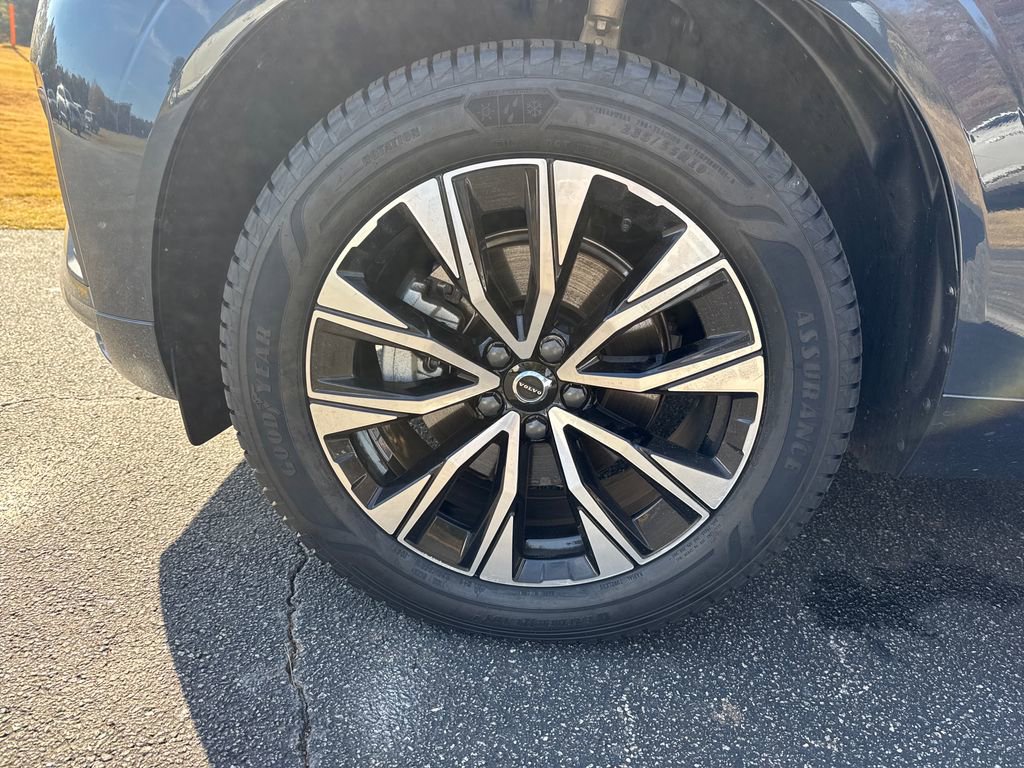Certified 2023 Volvo XC60 B5 Core w/ Climate Package image 31