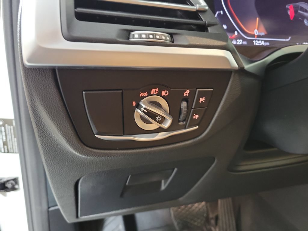 Used 2023 BMW X3 xDrive30i AWD/4WD image 13