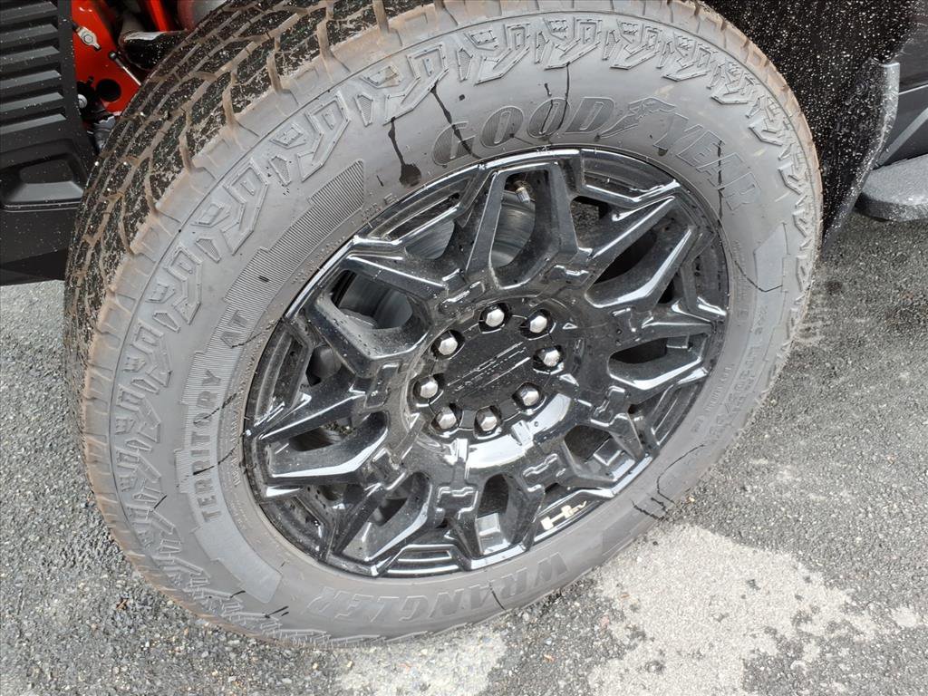 New 2026 GMC Hummer EV 4x4 Crew Cab image 7