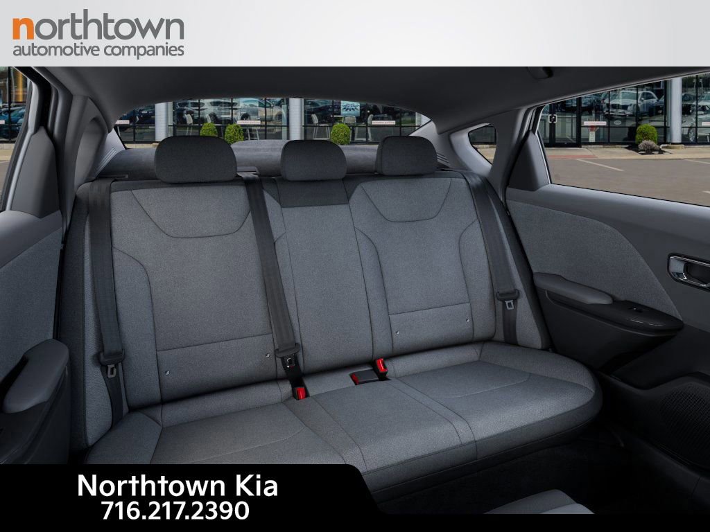 New 2025 Kia K4 LXS image 17