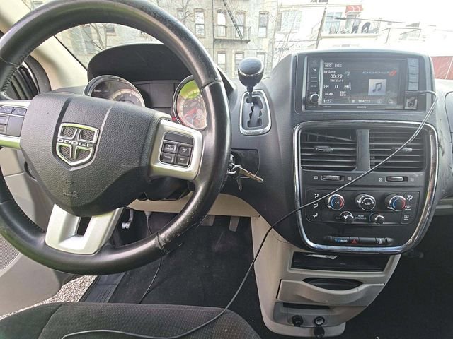 Used 2017 Dodge Grand Caravan SE w/ Power Window Group image 8