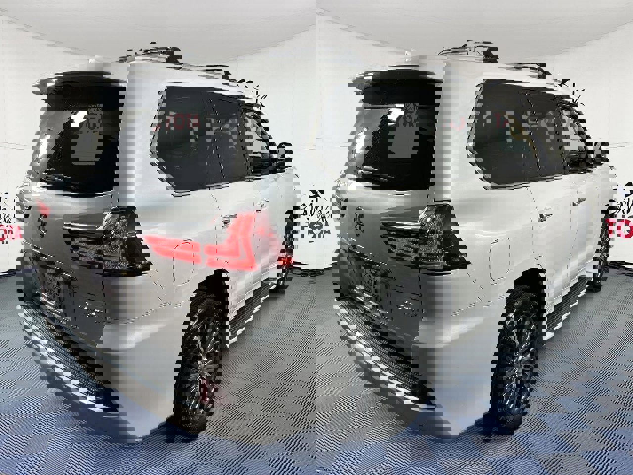 Used 2018 Lexus LX 570 4WD image 7