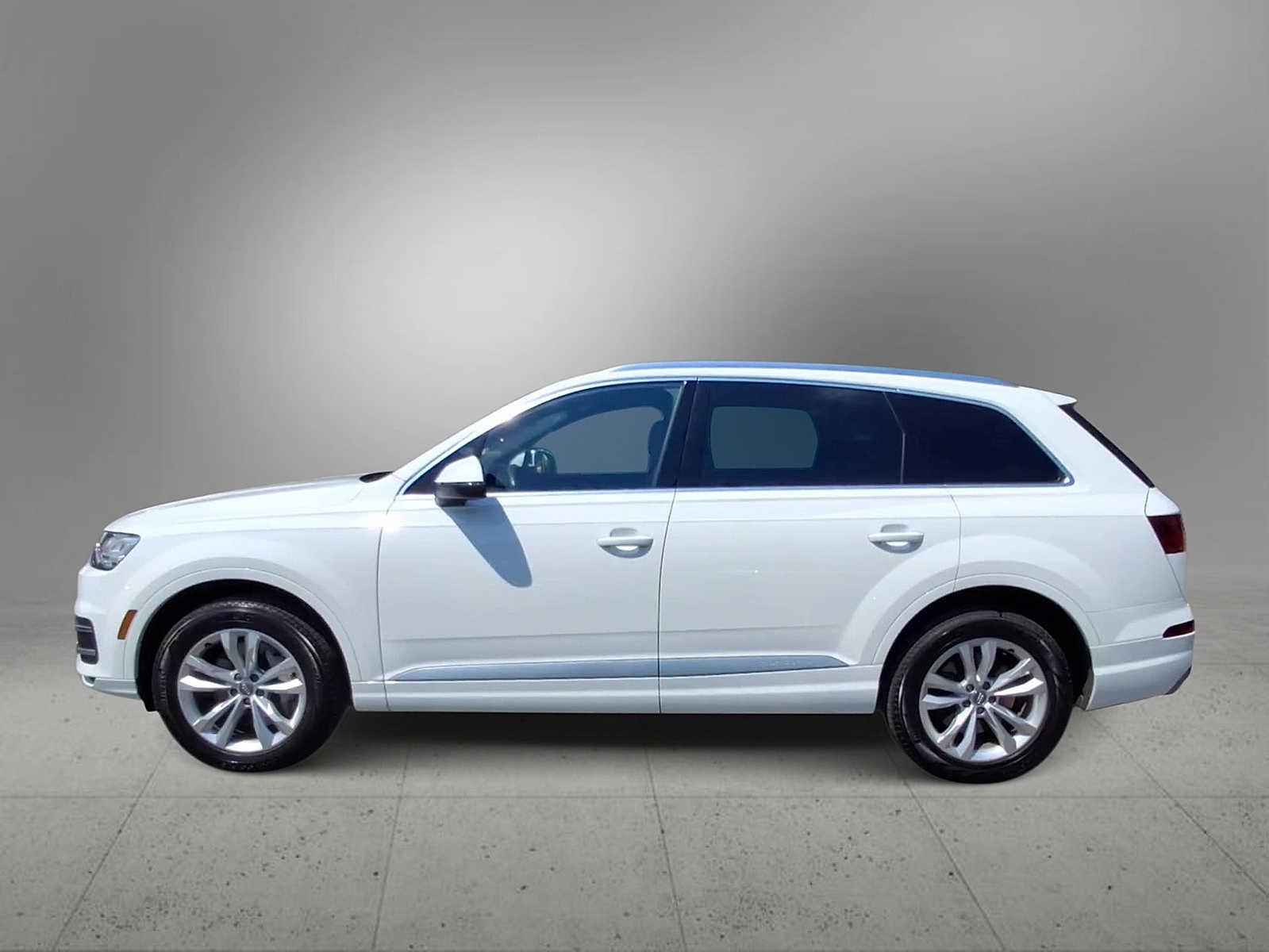 Used 2017 Audi Q7 3.0T Premium Plus AWD/4WD image 5