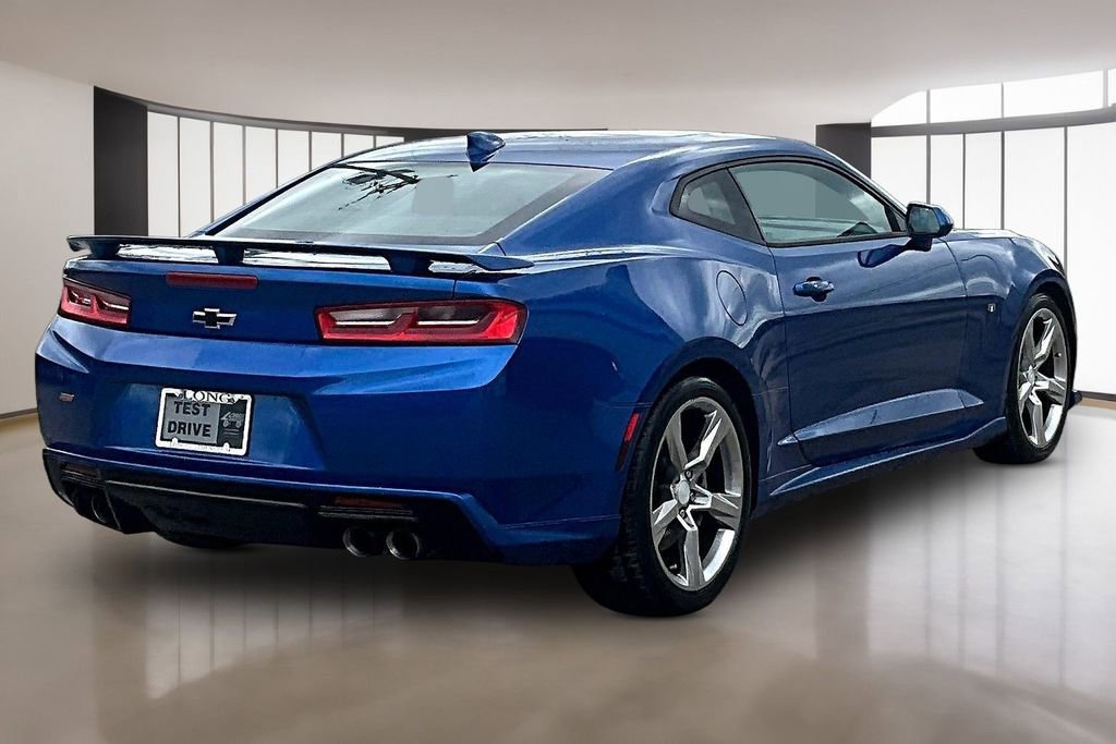 Used 2017 Chevrolet Camaro SS image 2