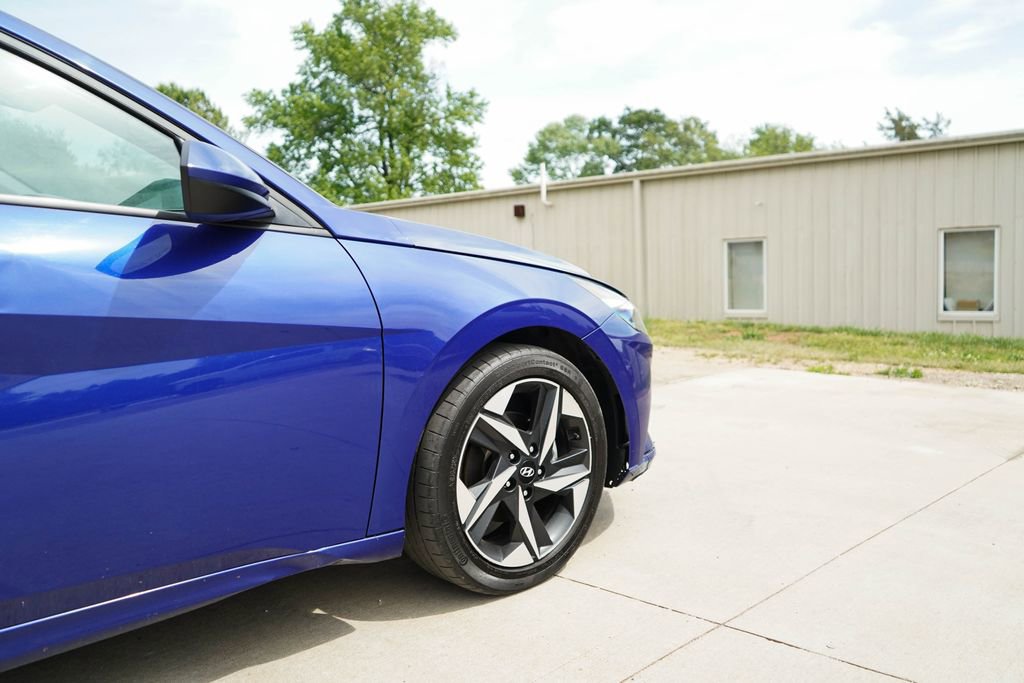 Used 2023 Hyundai Elantra SEL w/ Convenience Package image 12