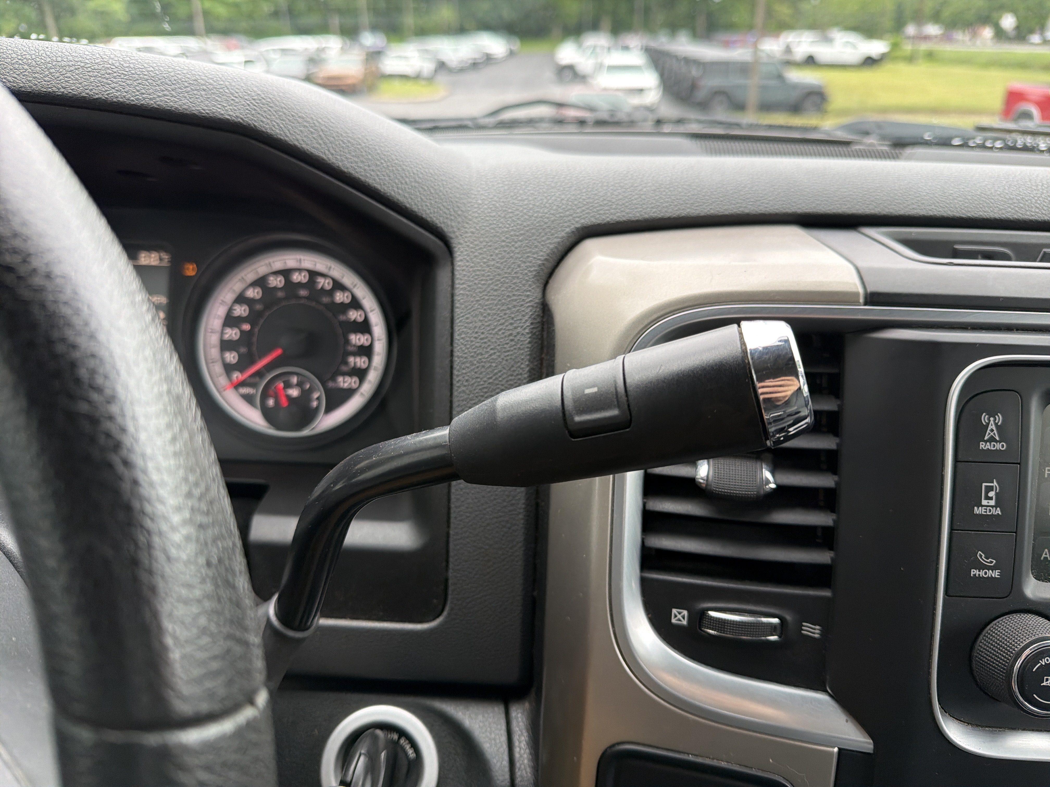 Used 2015 RAM 2500 SLT AWD/4WD image 16
