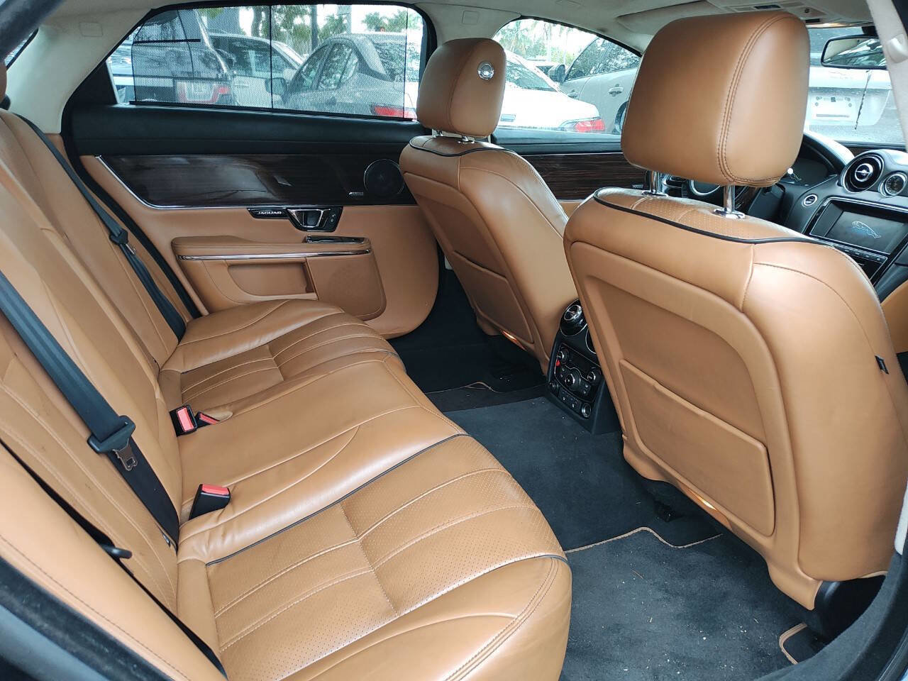 Used 2015 Jaguar XJ L Portfolio image 45
