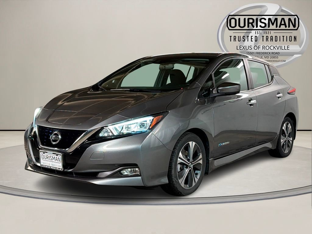 Used 2018 Nissan Leaf SV w/ SV Technology Package image 2