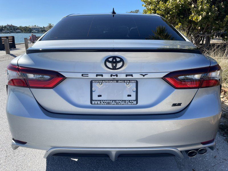 Used 2022 Toyota Camry SE w/ Convenience Package FWD image 28