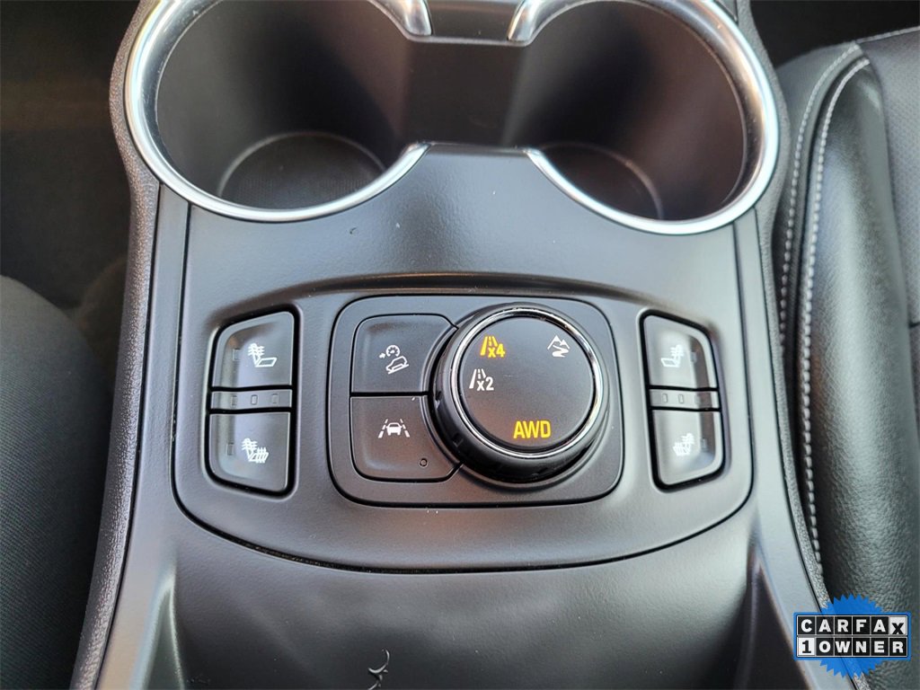 Used 2024 GMC Terrain SLT image 29