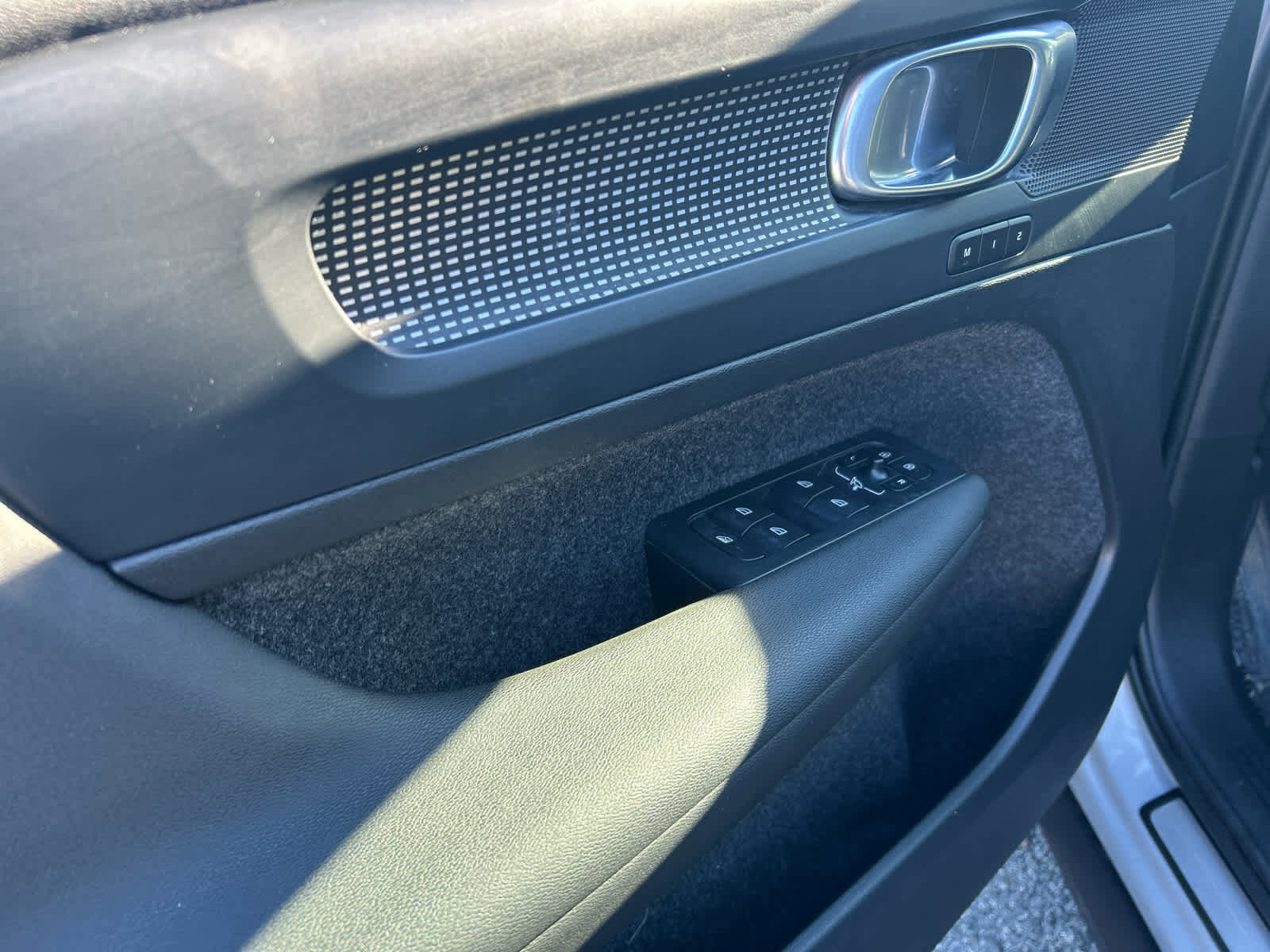 Used 2023 Volvo XC40 B5 Plus w/ Driver Assist Package image 32