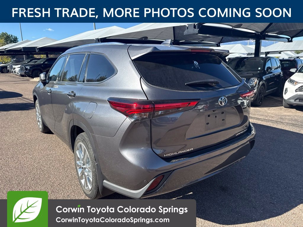 Used 2023 Toyota Highlander Limited AWD/4WD image 8