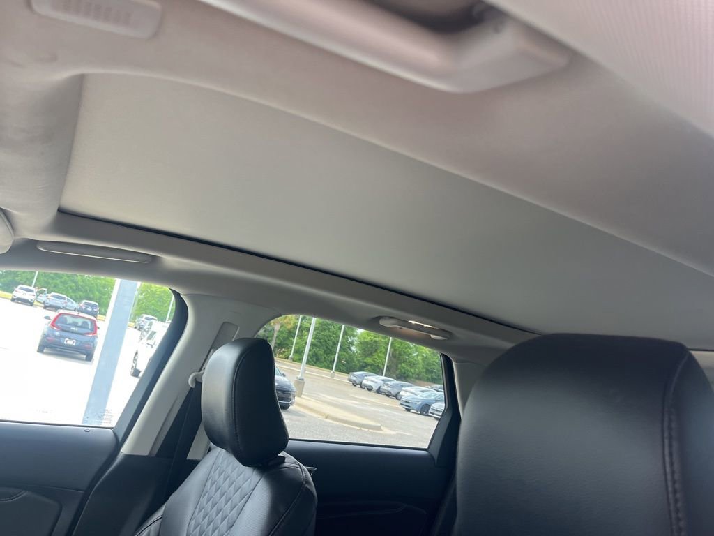 Used 2024 Ford Edge Titanium w/ Equipment Group 301A image 18