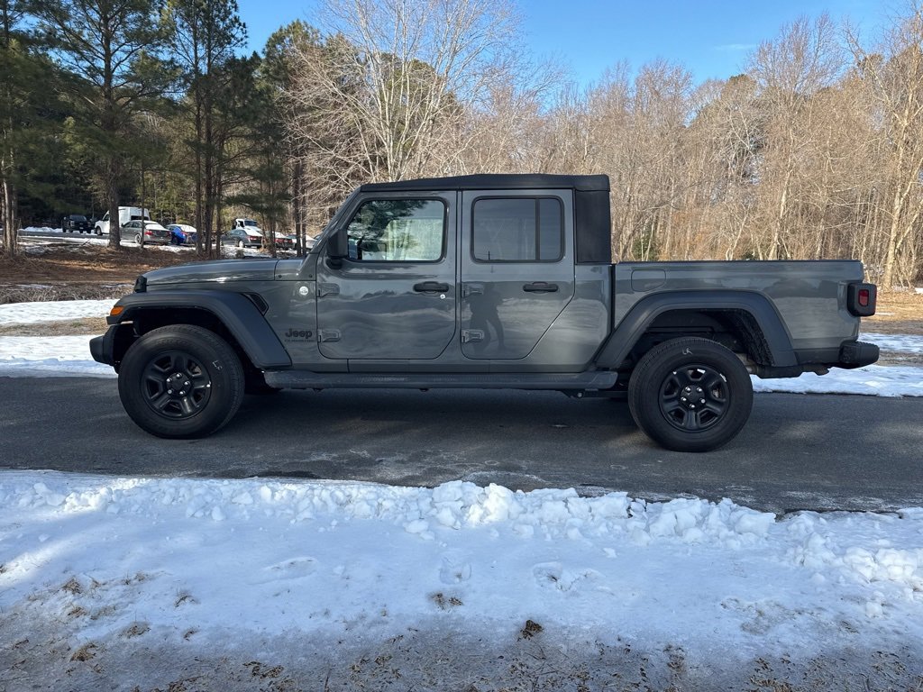 Used 2020 Jeep Gladiator Sport image 8