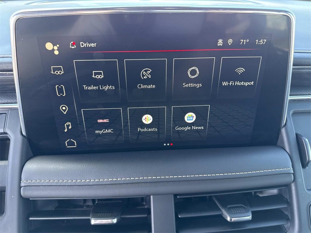 Used 2023 GMC Yukon SLT w/ SLT Luxury Package image 18