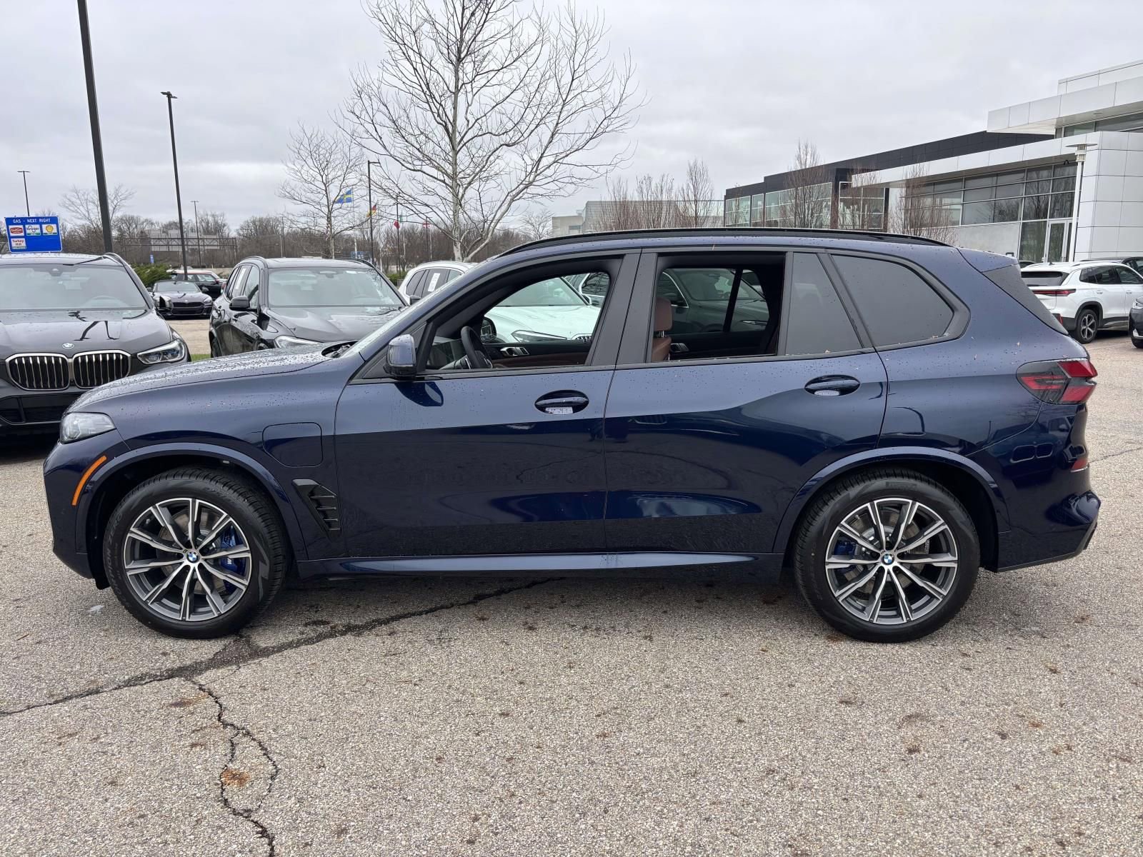 New 2026 BMW X5 xDrive50e AWD/4WD image 9