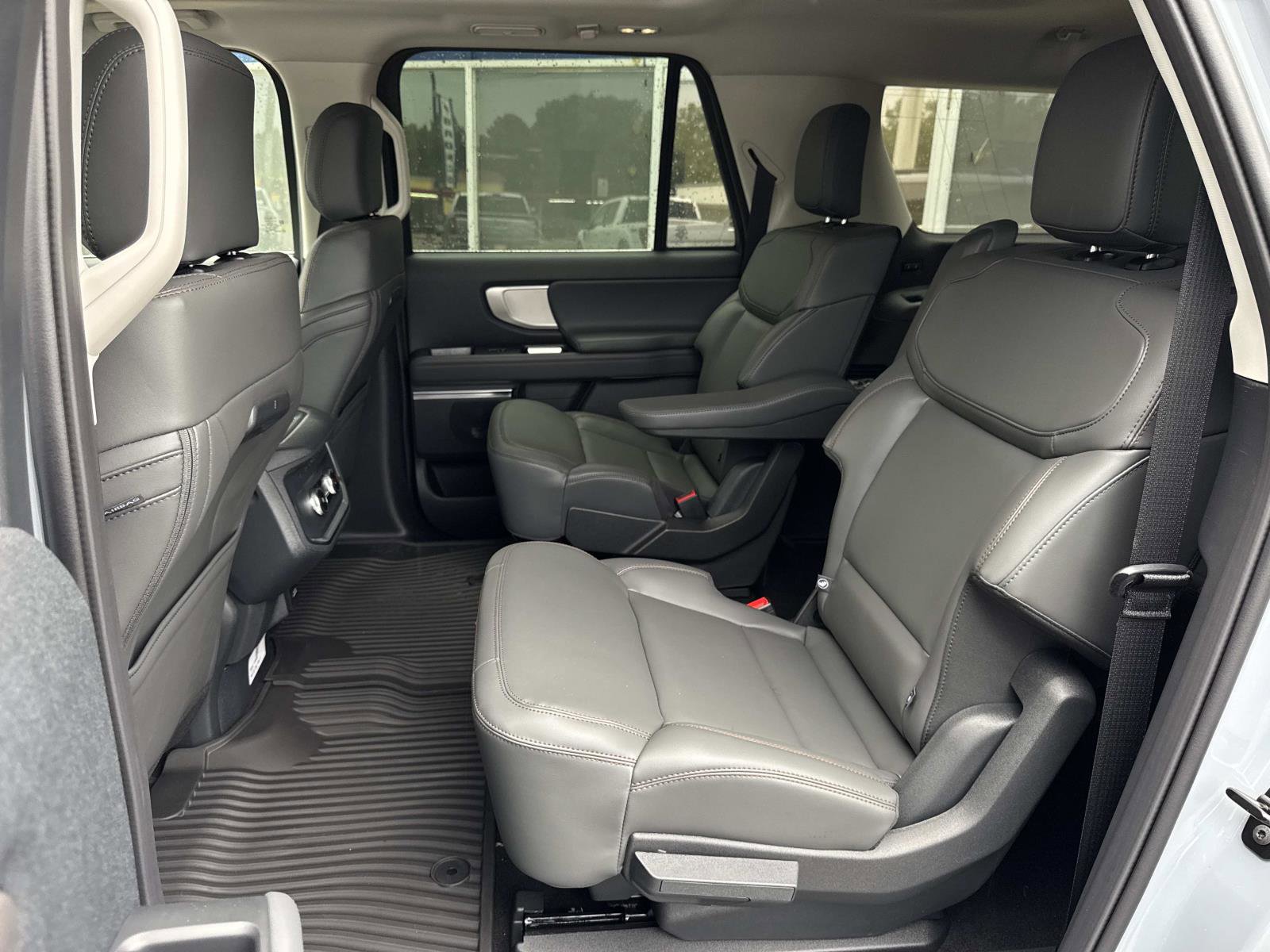 New 2025 Ford Expedition Max Active image 7