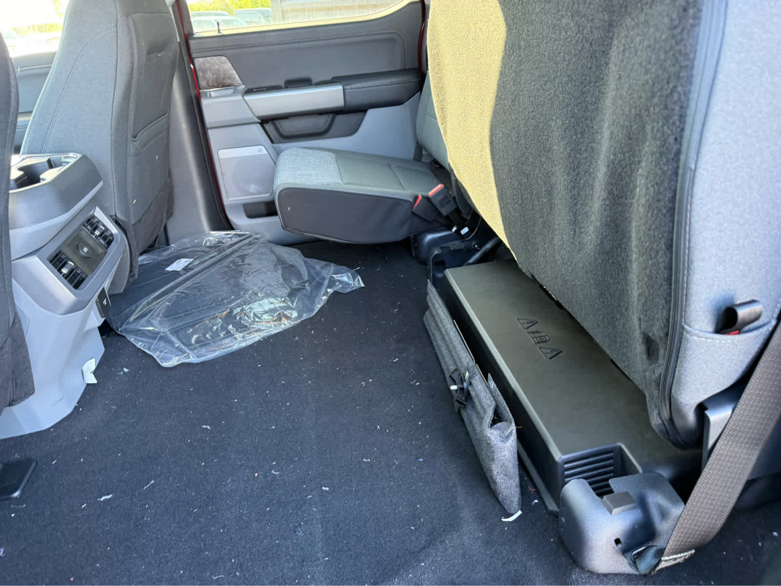 New 2025 Ford F350 XLT w/ Black Appearance Package image 24