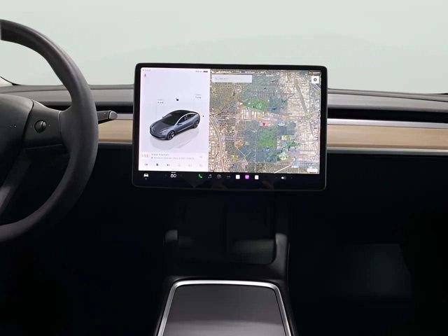 Used 2023 Tesla Model 3 Standard Range image 13