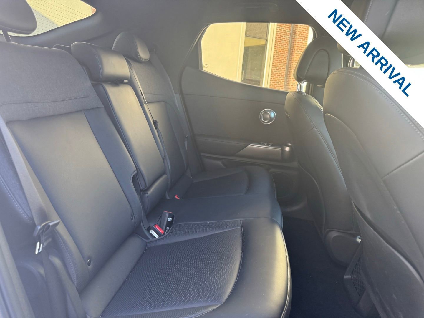 Used 2025 Genesis GV60 Advanced image 11