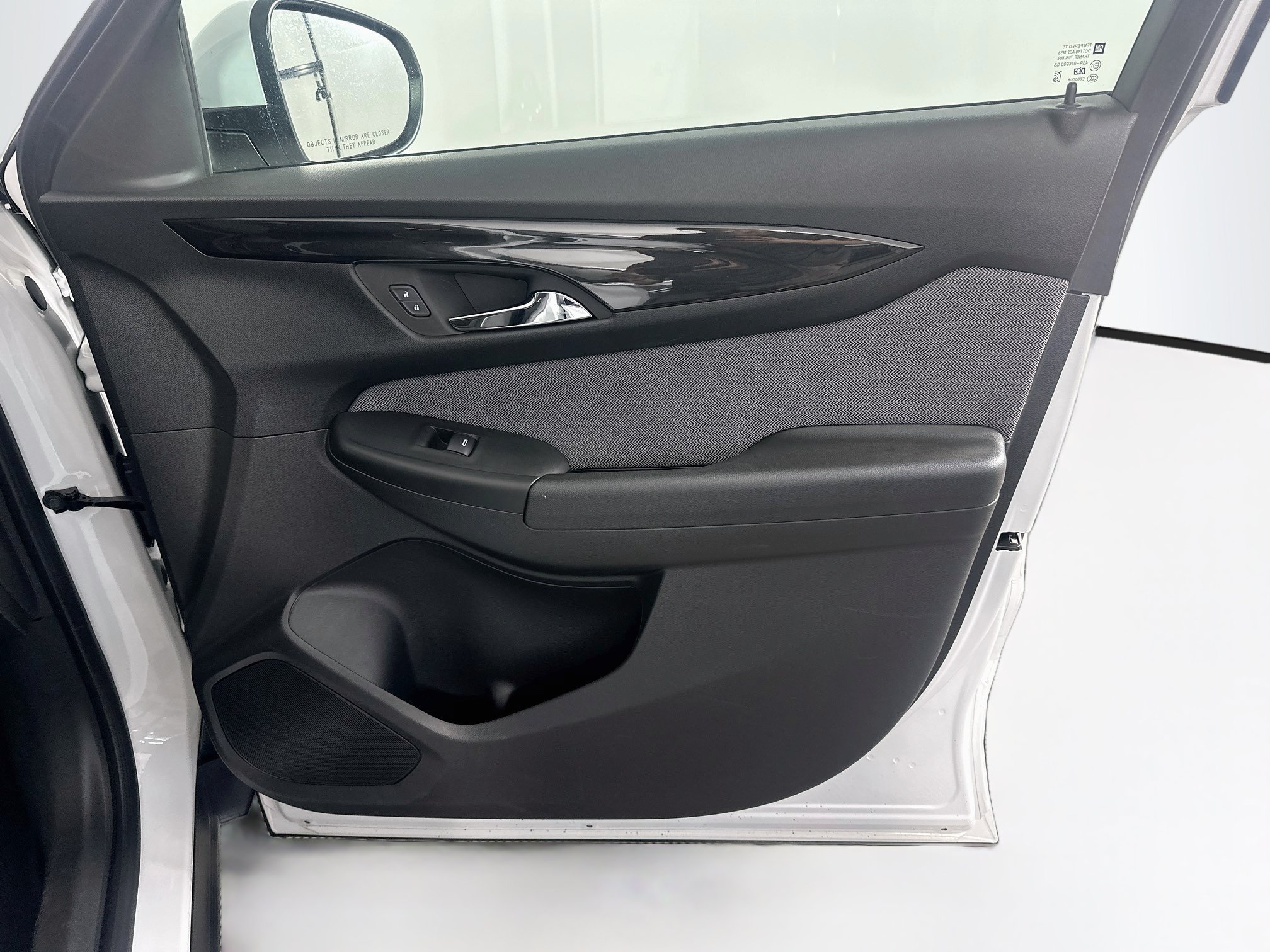 Used 2025 Chevrolet TrailBlazer LT FWD image 29