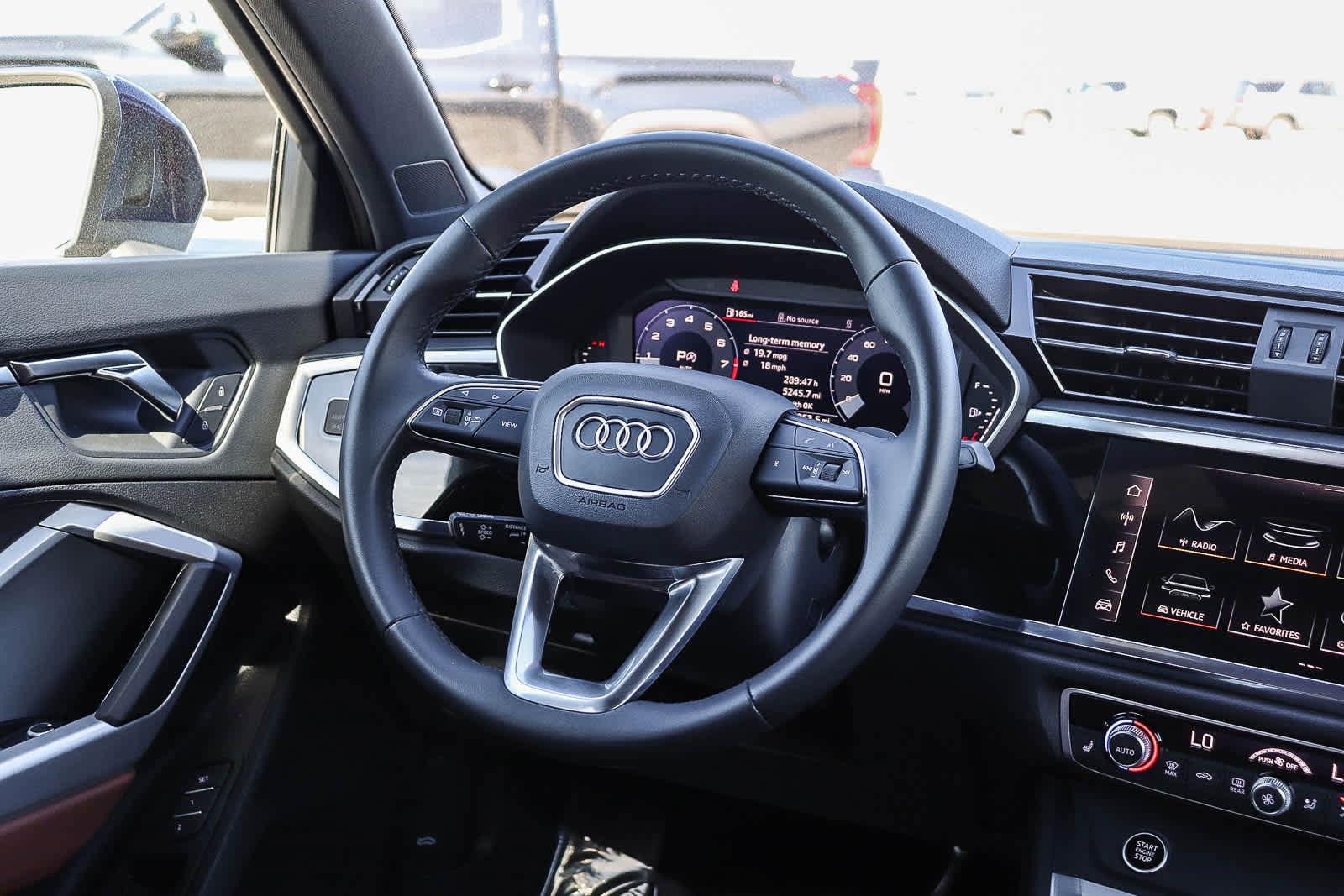 Used 2025 Audi Q3 2.0T Premium w/ Convenience Package image 22