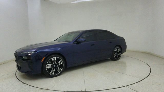 Used 2023 BMW 760i xDrive AWD/4WD image 67