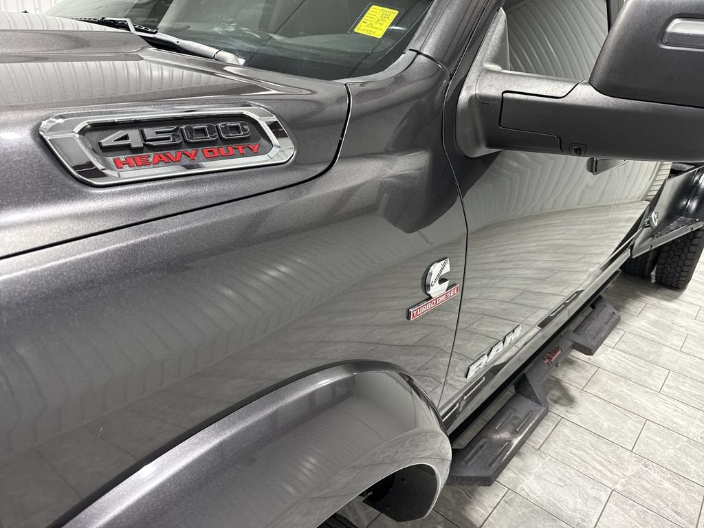 Used 2023 RAM 4500 Laramie AWD/4WD image 33