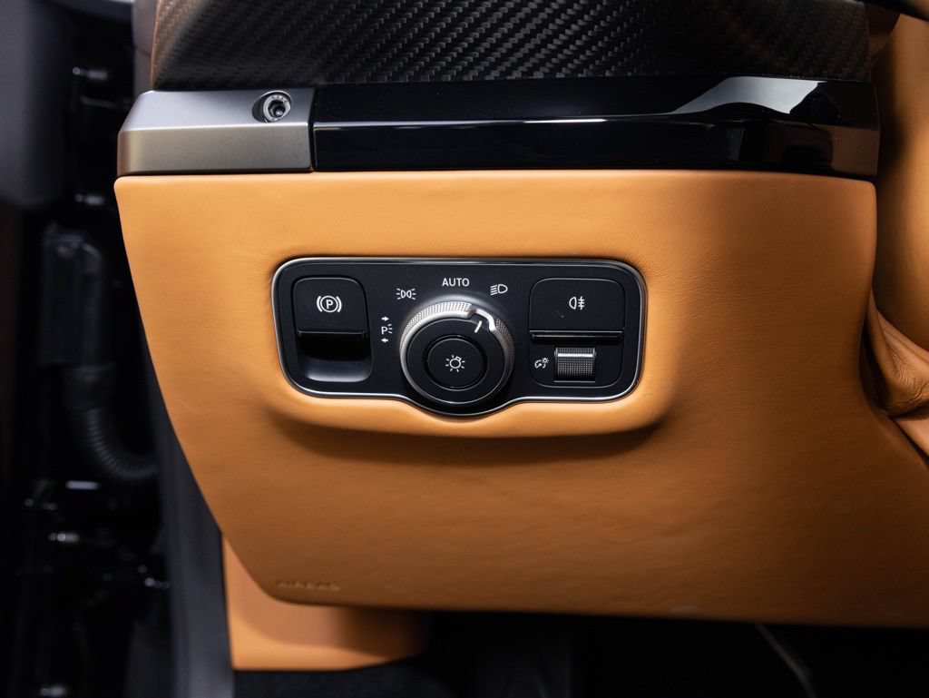 New 2026 Aston Martin V8 Vantage S RWD image 29