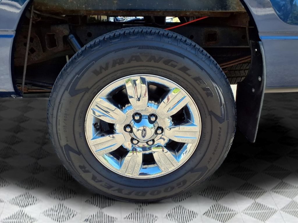Used 2011 Ford F150 XLT w/ XLT Chrome Pkg AWD/4WD image 9