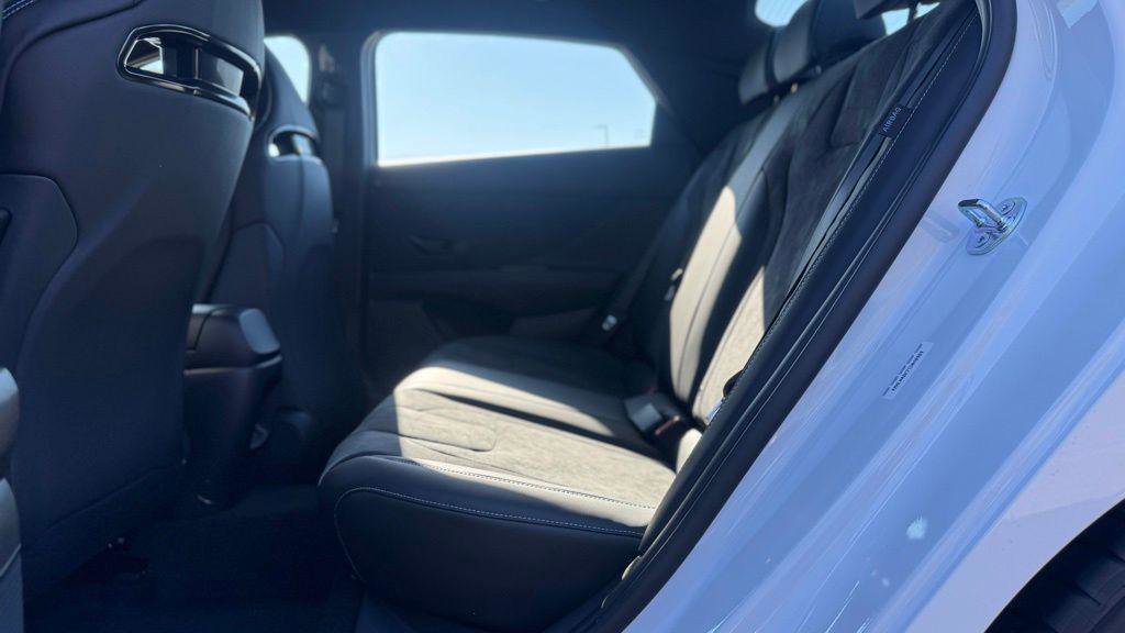 New 2026 Hyundai Elantra N w/ Cargo Package FWD image 18