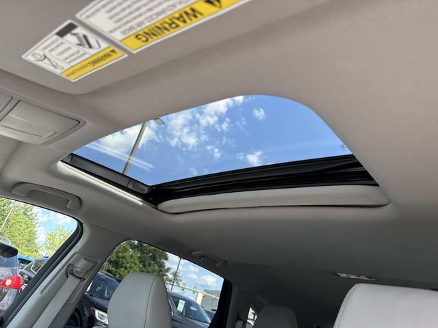 Used 2018 Acura MDX w/ Technology Package AWD/4WD image 16