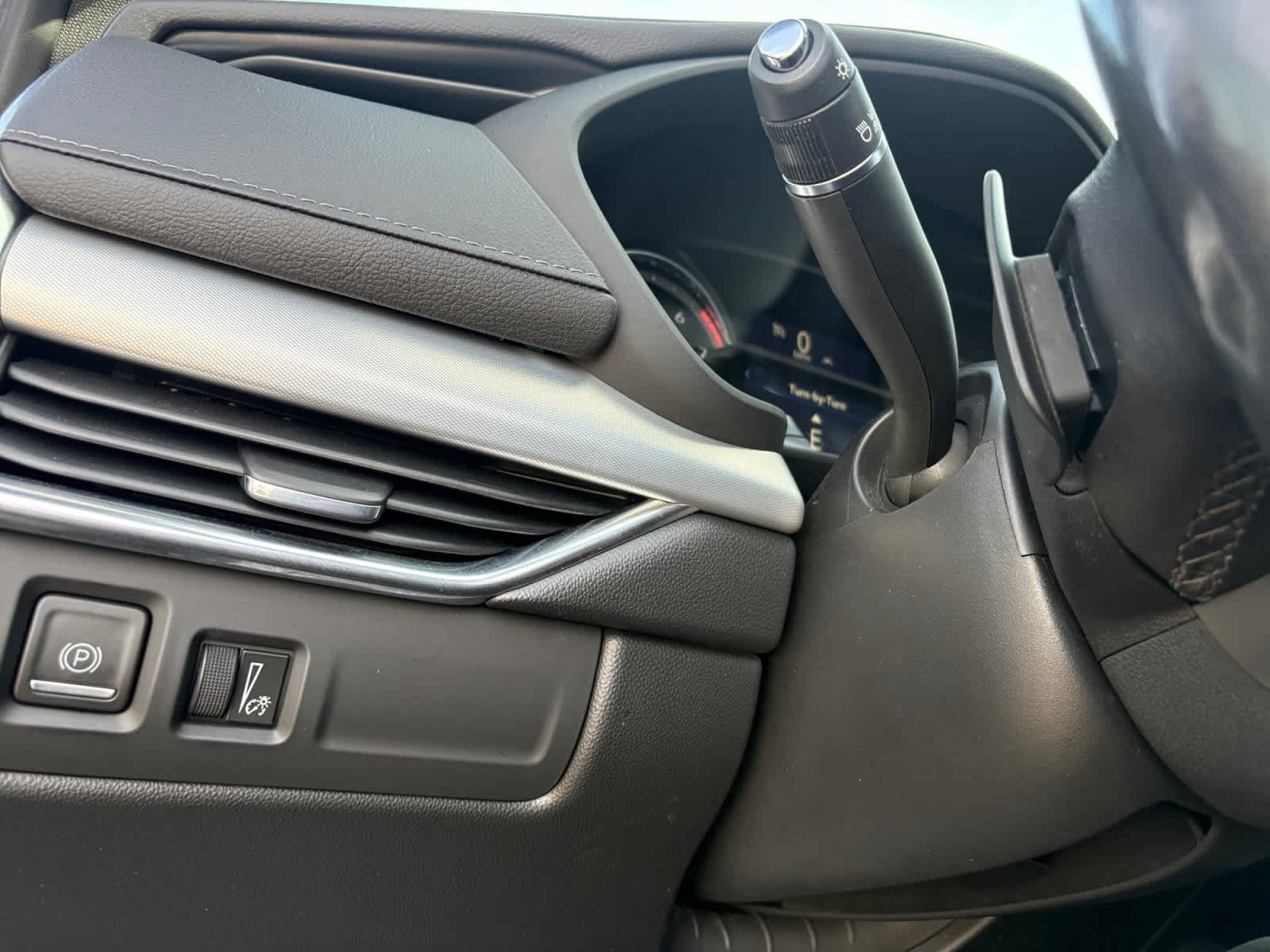Used 2021 Cadillac XT4 Premium Luxury w/ Cold Weather Package FWD image 26
