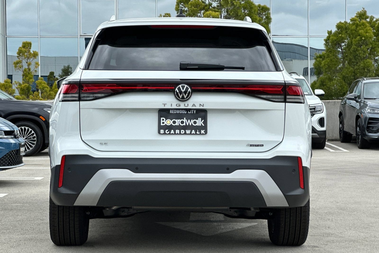 New 2026 Volkswagen Tiguan SE AWD/4WD image 5