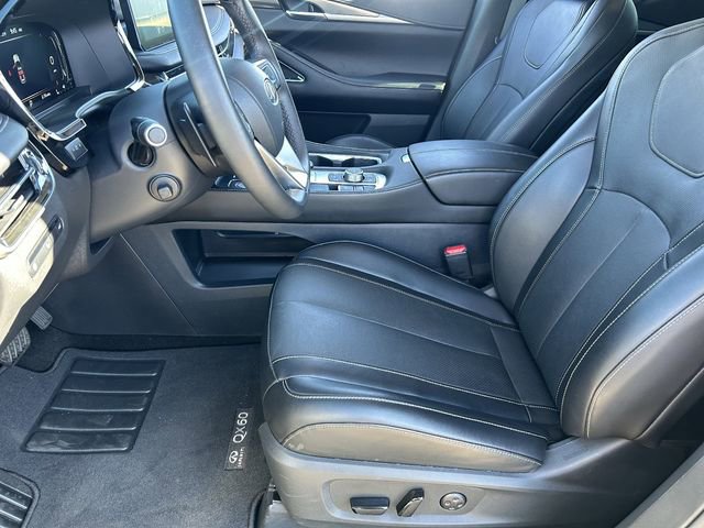 Certified 2025 INFINITI QX60 Luxe w/ Vision Package image 20