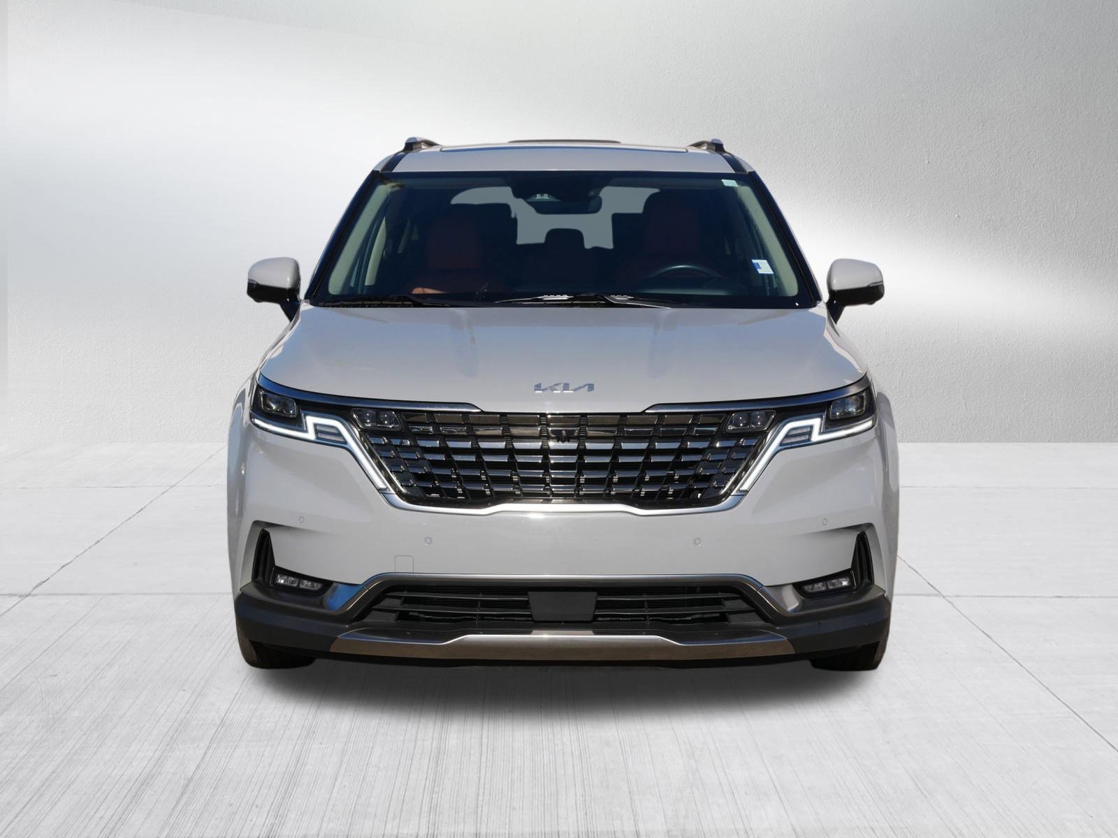 Certified 2024 Kia Carnival SX Prestige image 2