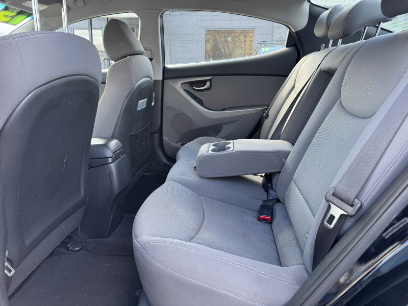 Used 2015 Hyundai Elantra SE w/ Option Group 02 image 27