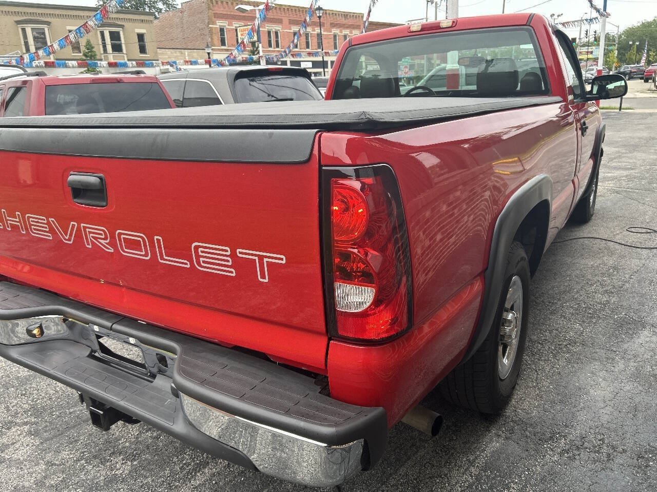 Used 2004 Chevrolet Silverado 1500 W/T RWD image 4