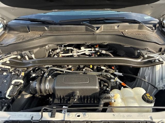 Used 2023 Ford Explorer Limited AWD/4WD image 33