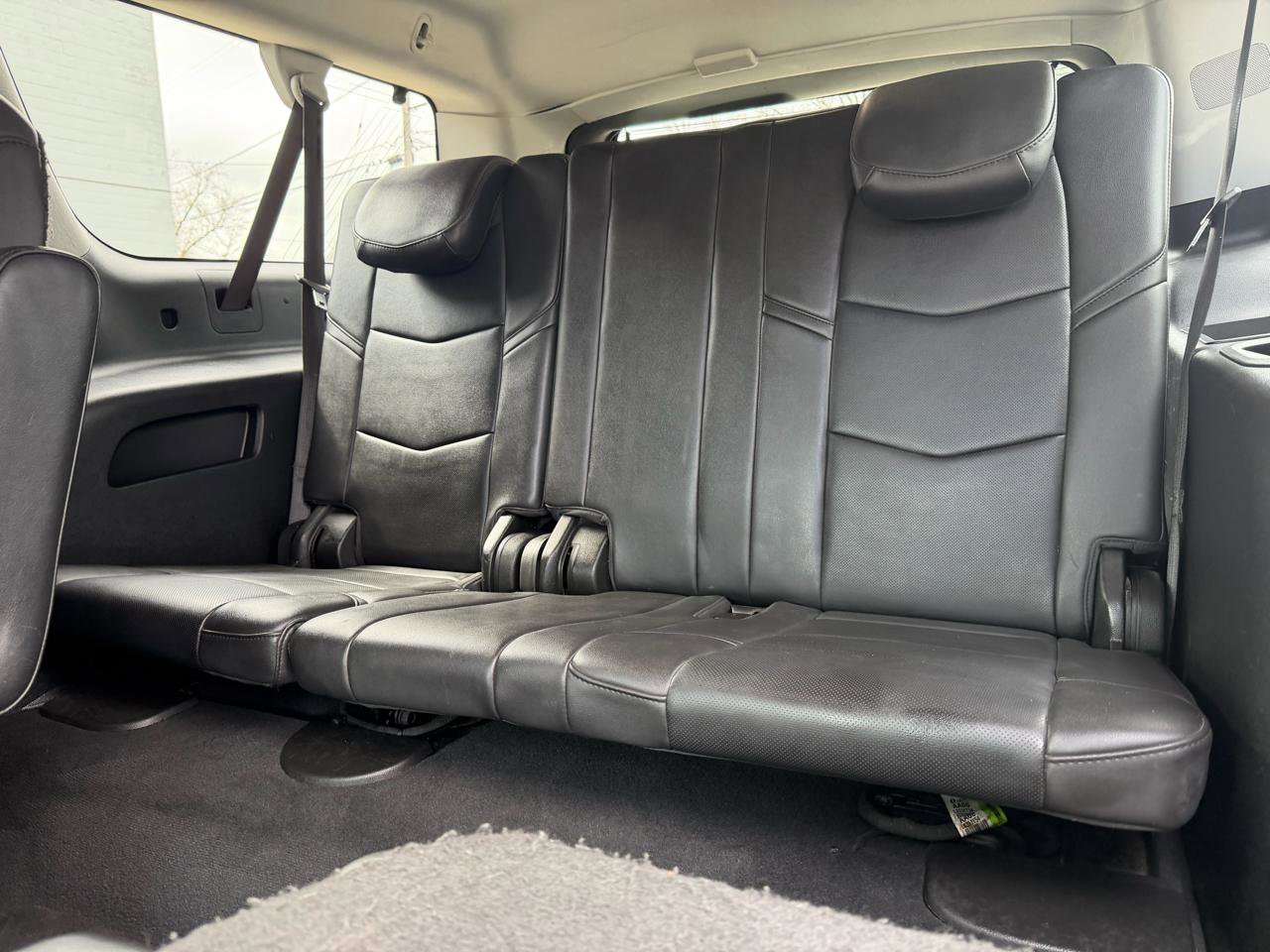 Used 2018 Cadillac Escalade ESV Luxury AWD/4WD image 9