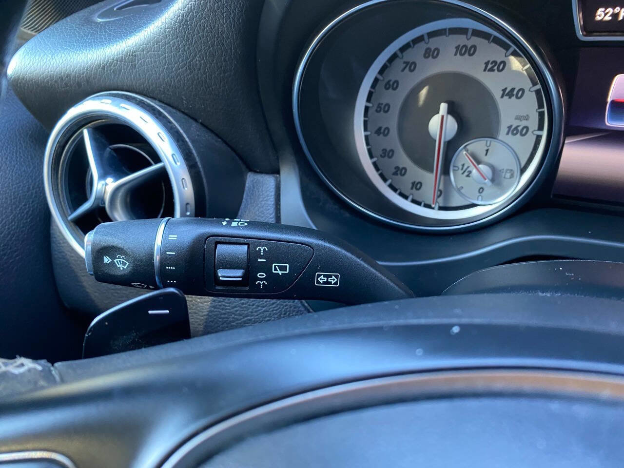 Used 2017 Mercedes-Benz GLA 250 4MATIC image 21