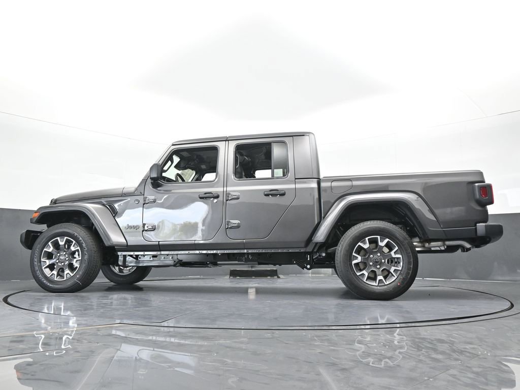 New 2026 Jeep Gladiator Sahara image 52